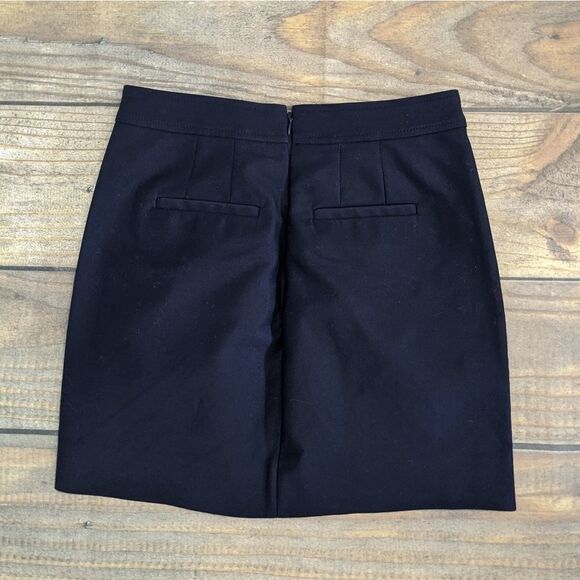 J. Crew navy mini sailor skirt gold buttons 0 EUC - Picture 3 of 3